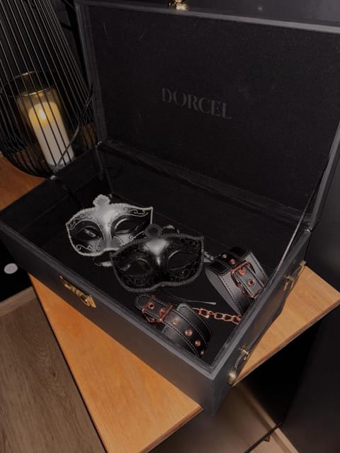 L'Eclipse maison romantique avec Jacuzzi Bed and Breakfast in Normandy