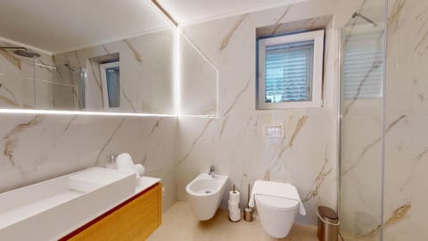 Two-Bedroom Apartment - Villa Zoe  Apartment in Komiža