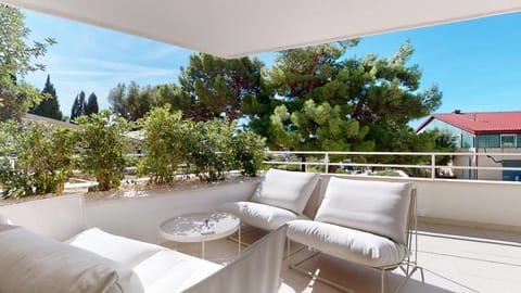 Two-Bedroom Apartment - Villa Zoe  Apartment in Komiža