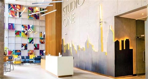 Stunning studio with Balcony with Marina view Apartment in Dubai