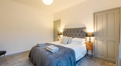 Comfortable House w/ Parking Vacation rental in Sheffield