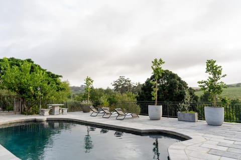 Avemore Olive Apartment - full Backup power Apartment in Stellenbosch