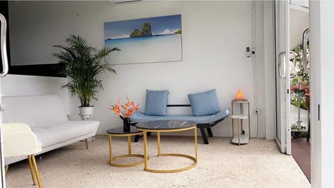 White Seaview Residence Hotel in Krabi Changwat