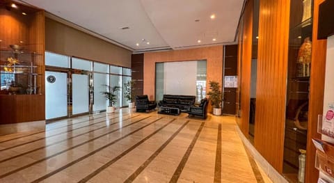 Cosmos Living Luxurious Studio Near Dubai Marina Apartment in Dubai