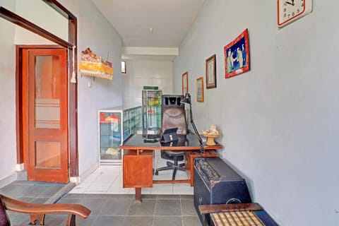 OYO 91971 Hotel Puri Sokasati Hotel in Sukawati