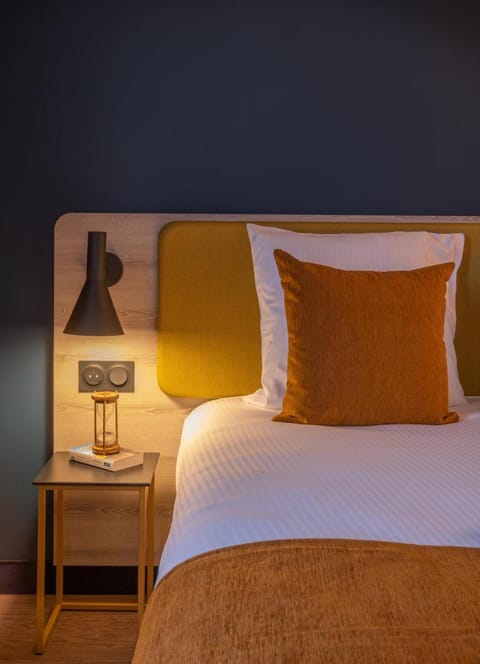 KYRIAD Tours Sud - Ballan Mire Hotel in Centre-Val de Loire