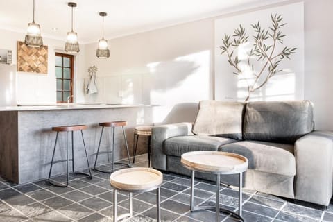 Avemore Time Out - full power back up Apartment in Stellenbosch