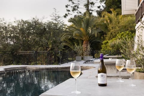 Avemore Time Out - full power back up Apartment in Stellenbosch