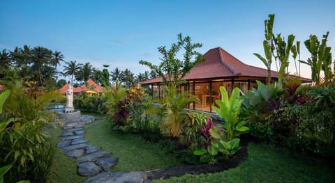 Kampung Uma Dawa Resort and Spa Villa in Tampaksiring