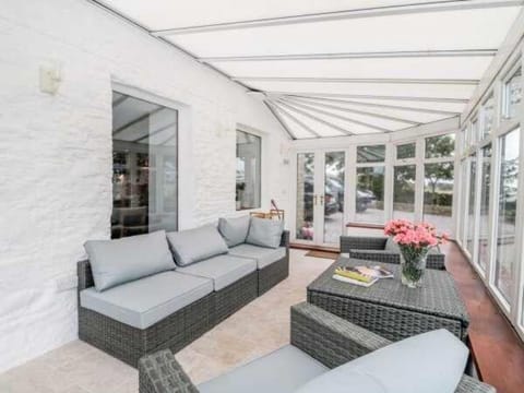 Chester House: Beautiful Cottage & Hot Tub Vacation rental in England