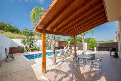 Protaras Holiday Villa Av6 Hotel in Protaras