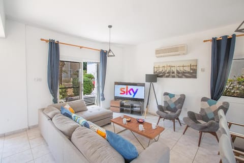 Protaras Fig Tree Bay Villa Jv4 Hotel in Protaras