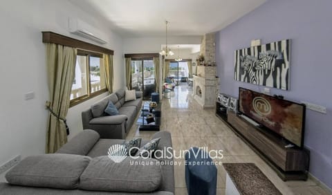 Fabulous Villa In Coral Bay Near Beach, Amenities Villa in Peyia