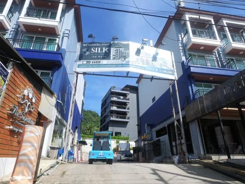 B203-Hi-Ended Sea View 1 Br 300m To Ao Nang Beach Apartment in Krabi Changwat