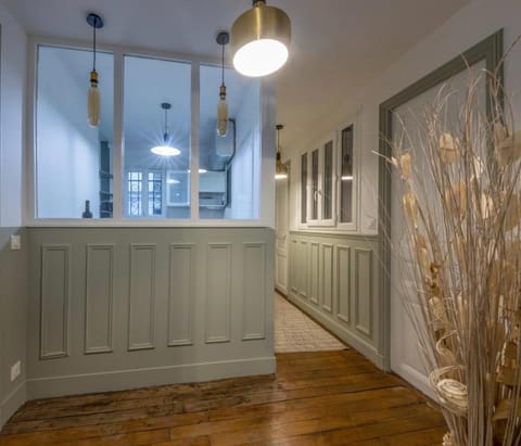 B1590 - Beautiful flat in Batignolles Apartment in Paris