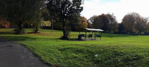 Classic 2 Bedroom Apartment close town Centre Apartment in Corby