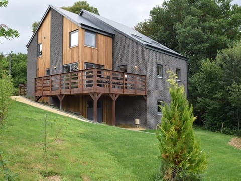 Superb villa with a large garden Vacation rental in Wallonia, Belgium