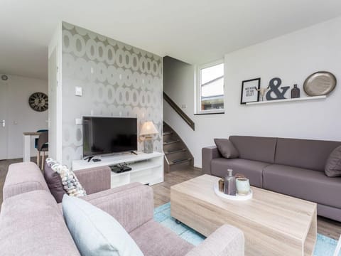 Bungalow in Limburg near Maasplassen Lakes Villa in Roggel