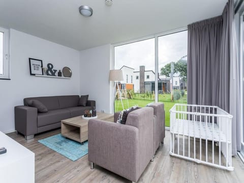 Bungalow in Limburg near Maasplassen Lakes Villa in Roggel