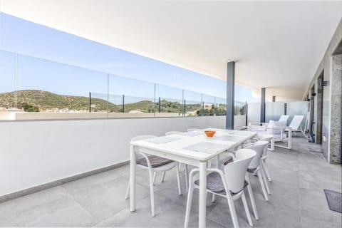 Luca in Fuengirola with 2 bedrooms and 2 bathrooms Apartment in Fuengirola