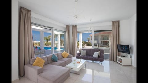 Protaras Holiday Villa Ds116 Hotel in Protaras