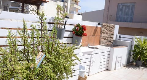Maisonette near beach city center Apartment in Heraklion