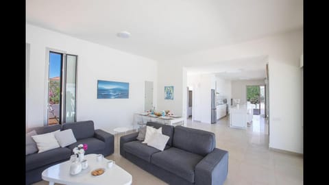 Protaras Holiday Villa Kg81 Private 3 bedroom villa with pool Hotel in Protaras