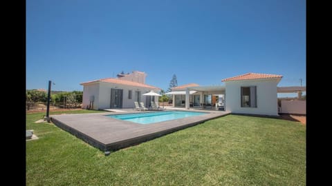 Protaras Holiday Villa Kg81 Private 3 bedroom villa with pool Hotel in Protaras