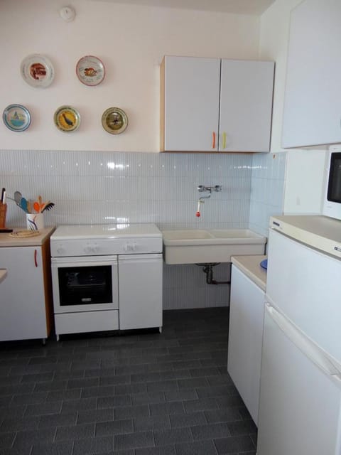 Apartment near the beach for 6 people by Beahost Rentals Apartment in Porto Santa Margherita