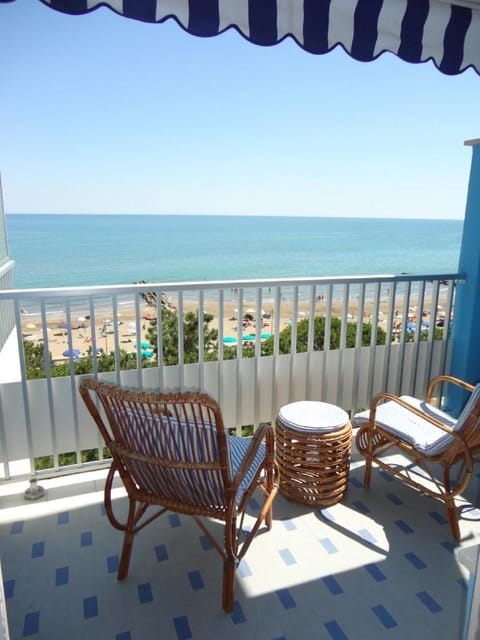 Apartment near the beach for 6 people by Beahost Rentals Apartment in Porto Santa Margherita