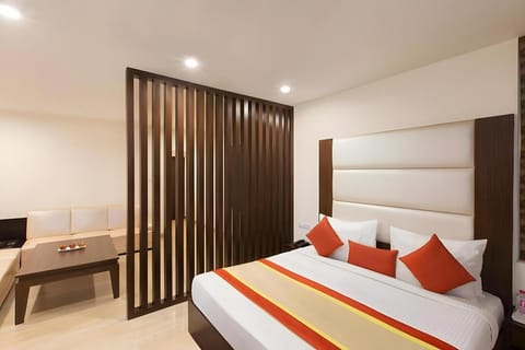 Cosmos Raj Plaza Jaipur Hotel in Jaipur