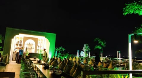 Cosmos Raj Plaza Jaipur Hotel in Jaipur