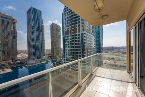 HomesGetaway-1BR Spacious Apartment inJLT-ClusterB Apartment in Dubai