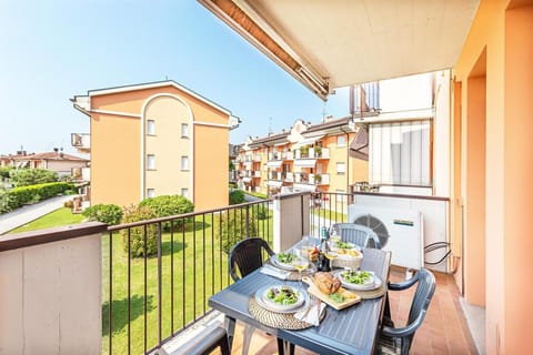 Le Primule F6 con piscina by Wonderful Italy Apartment in Sirmione