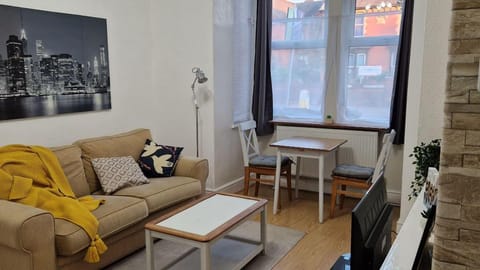 Spacious 1 Br Near Lincoln City Centre Amenities Apartment in Lincoln