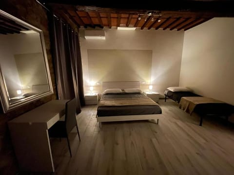 Rent room Iacopo Bed and Breakfast in Capannori