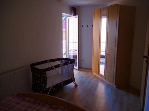 Ferienwohnung direkt am Hafen in Fehmarn-Orth Apartment in Ostholstein