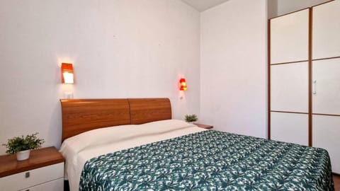 Bright flat in residence with pool - Beahost Apartment in Bibione