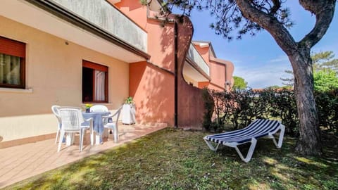 Bright flat in residence with pool - Beahost Apartment in Bibione