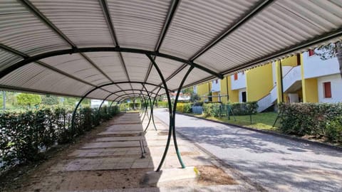 Cozy flat in residence with swimming pool-Beahost Apartment in Bibione