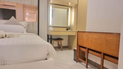 B401-Paradise Sea View 2 Brs2baths Center Ao Nang Apartment in Krabi Changwat