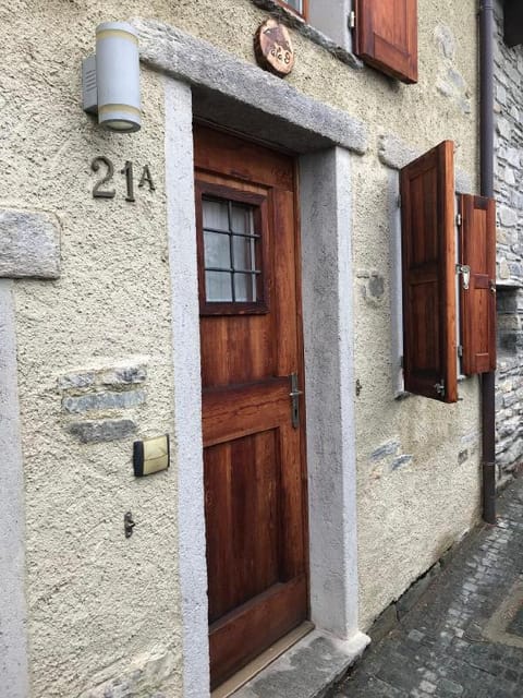 Casa in borgo a Chiesa V. - Vicino funivia - Fata9 Vacation rental in Province of Brescia