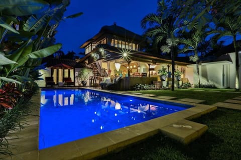 Villa Champagne Villa in Kuta