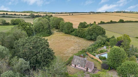 Two Bedroom Grade ll Cottage At AZ Luxury Stays Honey Horsefield With WiFi And Free Parking Vacation rental in St Edmundsbury District