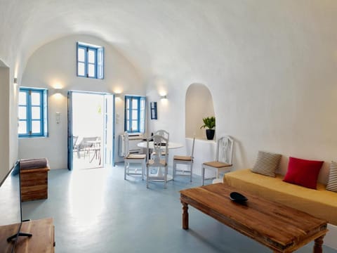 Karpimo Scenery - Caldera Sunset View - Private Hot Tub - Firostefani Villa in Thera