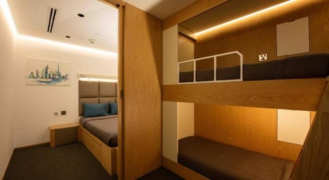 Sleepover Terminal 3, Concourse B – formerly sleep ‘n fly Capsule hotel in Al Sharjah