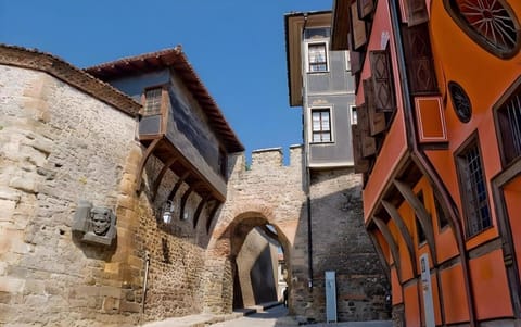 Elegant Stay in the Heart of Plovdiv Old Town Apartment in Plovdiv