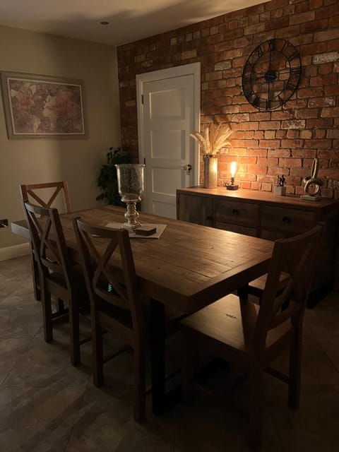 The Hillcrest, Luxury Accommodation in Castleblayney Town Vacation rental in Northern Ireland