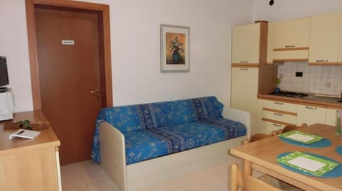 Flat for seven guests in residence with pool Apartment in Bibione