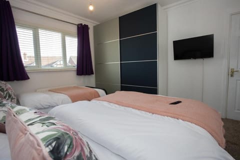 Renfrew House Vacation rental in England